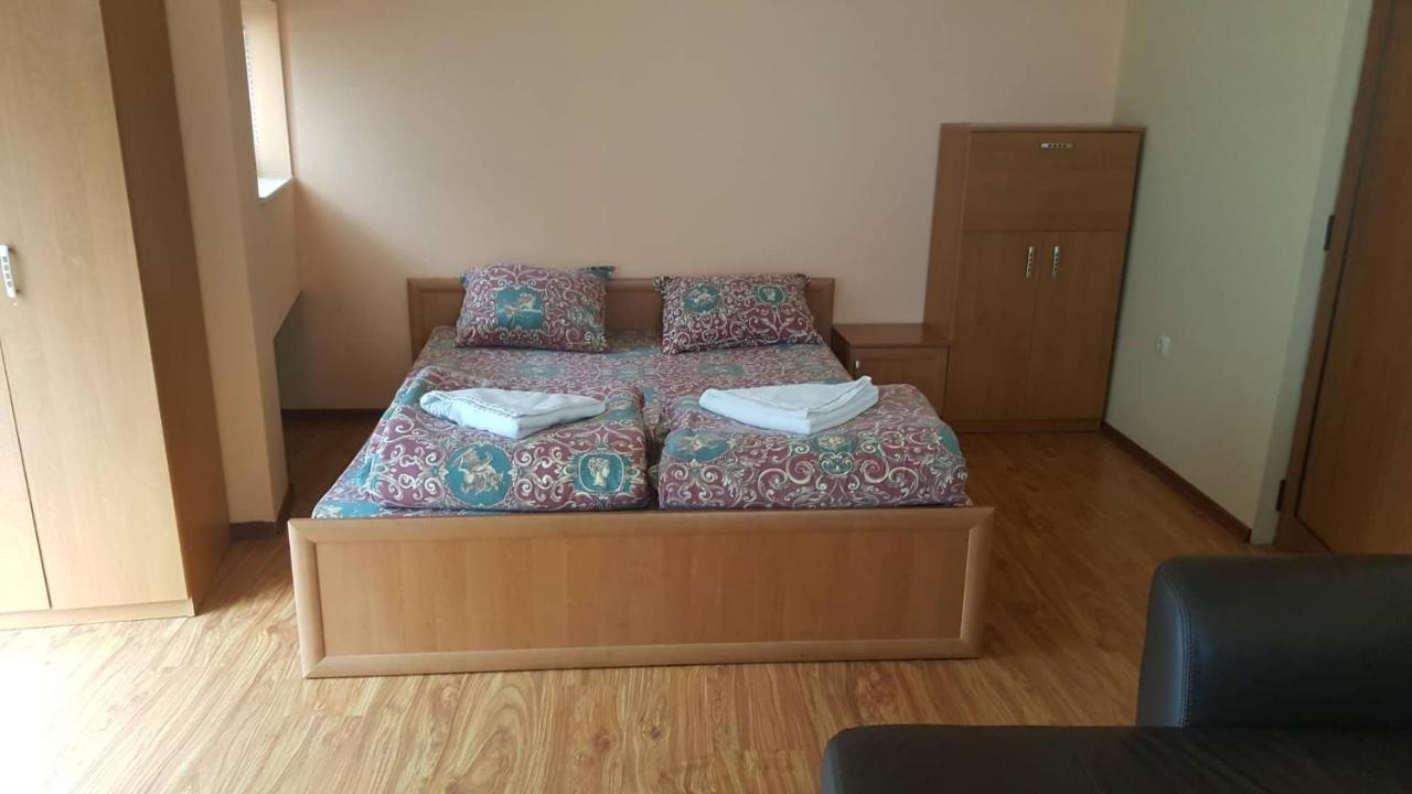Hotel Maria Vratsa Ngoại thất bức ảnh