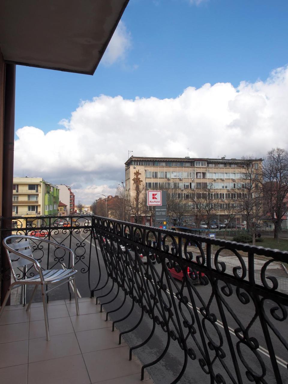 Hotel Maria Vratsa Ngoại thất bức ảnh
